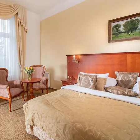 Imperial & 4* Франтишкови-Лазне